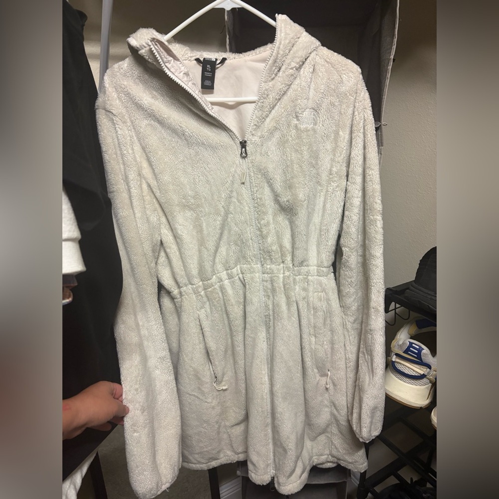 The North Face Cream Fleece Jacket - long jacket